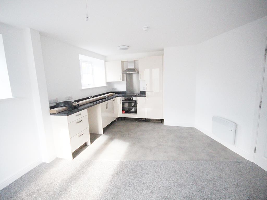 2 bedroom apartment To Let in Earby - IMG_5033.jpg